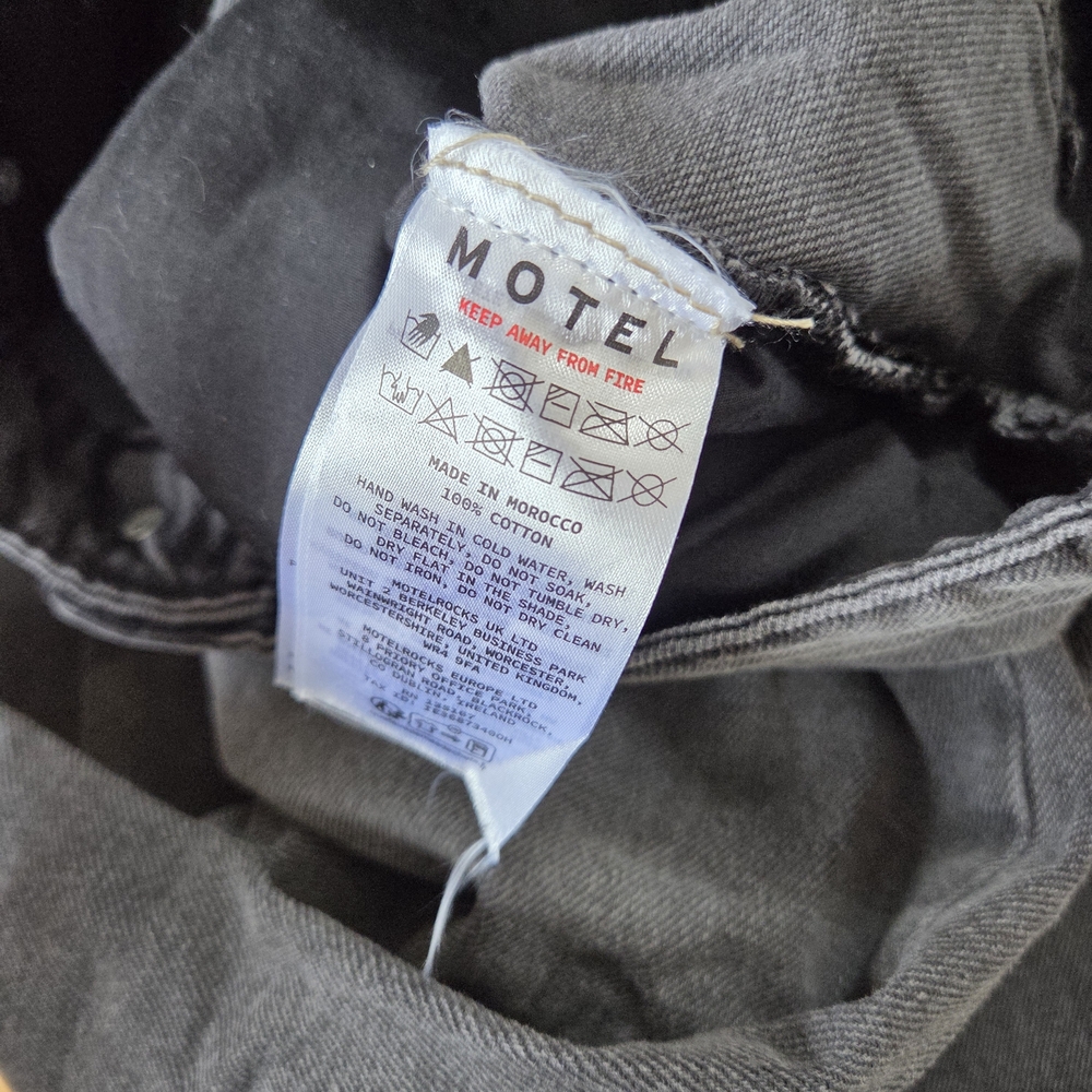 SOLD! Motel Rocks 26W 34L Black Faded Jeans - Picture 5 of 8